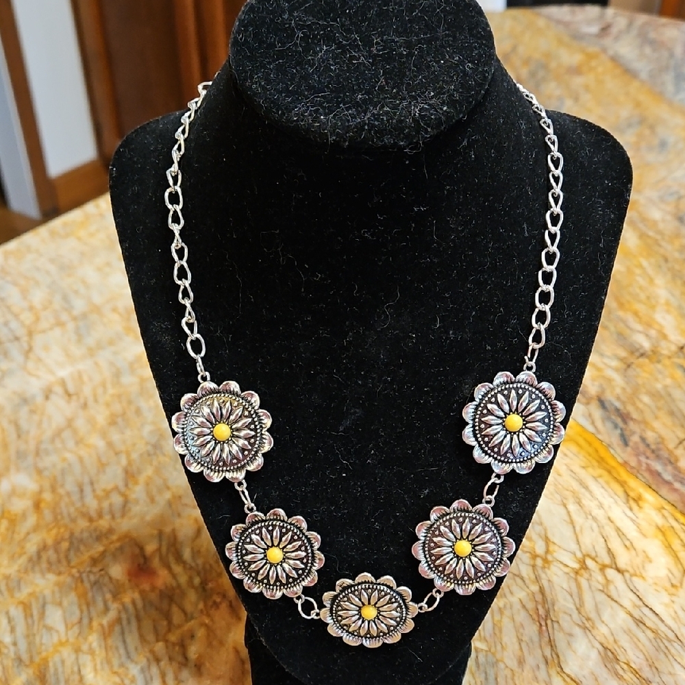 Floral Silver Necklace with Yellow Accents